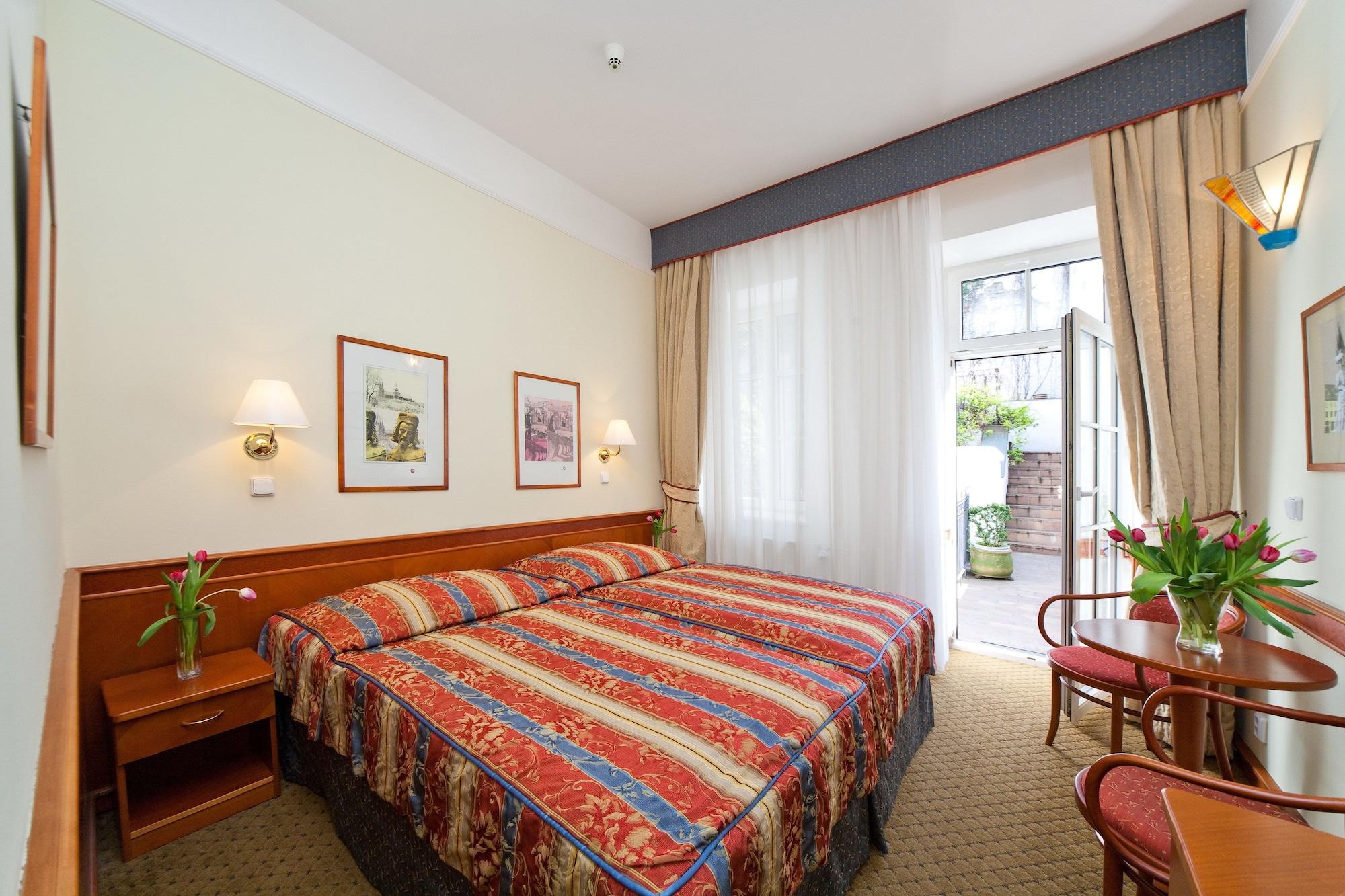 Boutique Hotel 16 Прага Екстер'єр фото