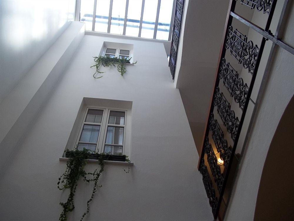 Boutique Hotel 16 Прага Екстер'єр фото